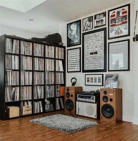 Pin By Mara Lpbazar On Vinyl Home Music Rooms Record Room Vinyl Room