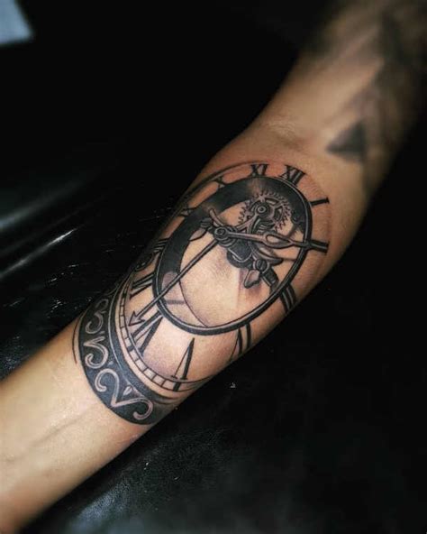 Tatuaggio Orologio Significato Idee E Foto Tatuaggio Co