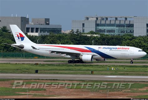 M Mta Malaysia Airlines Airbus A Photo By Brian Id