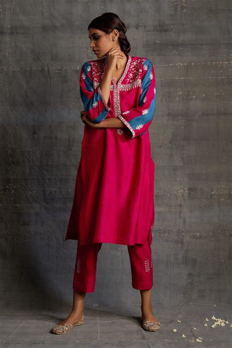 Buy Pink Raw Silk Embroidered Floral V Neck Gul Kurta And Pant Set For