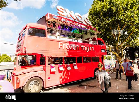 Frozen Yogurt Seller Snog Frozen Yogurt Snog Frozen Yogurt Bus On