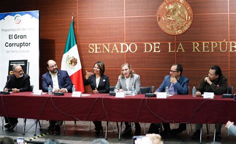 Coordinación de Comunicación Social Presentan en el Senado libro El