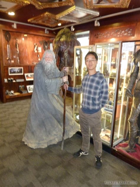 Travelogue: Weta Cave - Jonathan Lee