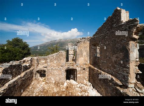 Cephalonia earthquake 1953 hi-res stock photography and images - Alamy