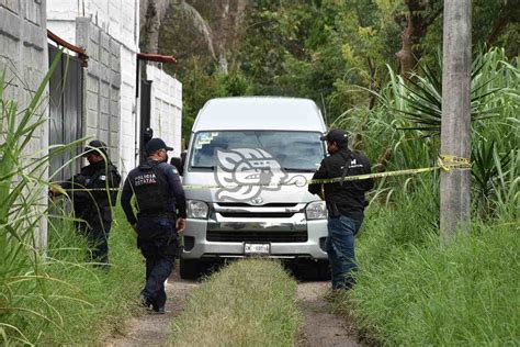 Más de 15 cuerpos han sido exhumados de fosas dentro de predio en Atzacan