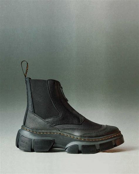 2976 Dmxl Platform Chelsea Boots In Black Dr Martens