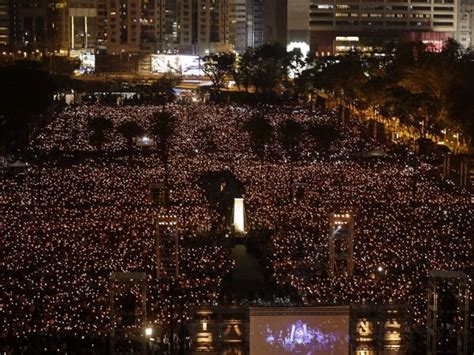 香港六四燭光晚會悼念和平舉行 逾18萬人參加 中廣新聞網 Line Today