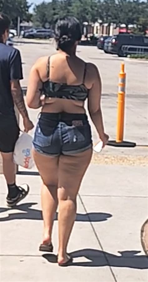 Latinas Chunky Ass Busting Out Jean Shorts Forum