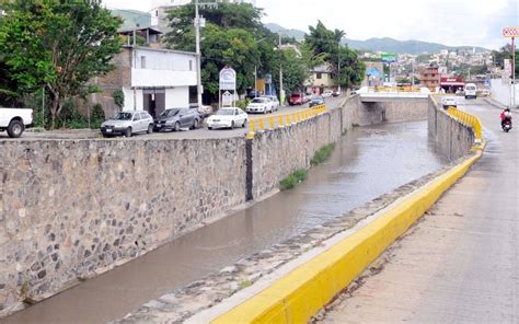 R O Huacapa S Lo Recuerdos Del Cristalino Y Caudaloso Afluente Agua