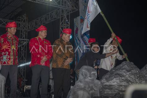 Pembukaan Festival Danau Poso Antara Foto