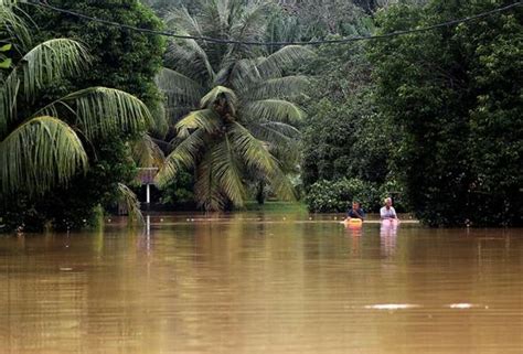 Paras Sungai Tahap Bahaya Penduduk Di Lima Negeri Diminta Waspada