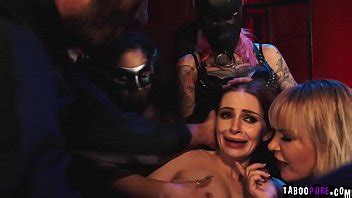 Dana Dearmond Y Su Esposo Organizan Una Sesi N Sexual P Blica Para Maya Kendrick Xvideos