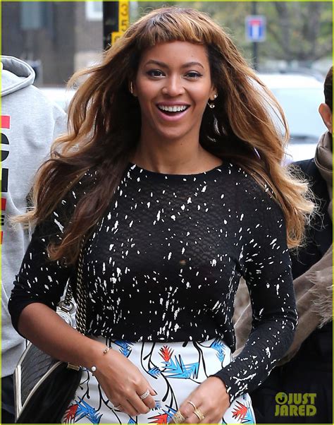 Beyonce And Jay Z Are All Smiles While Checking Out Sculptures Photo