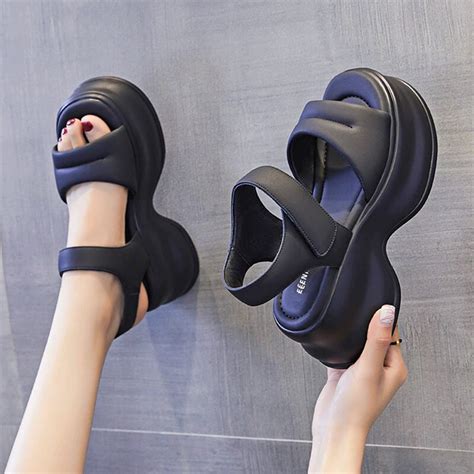Dép sandal nữ đế độn quai kim tuyến dép quai hậu nữ đế cao tôn dáng màu hit hot Shopee