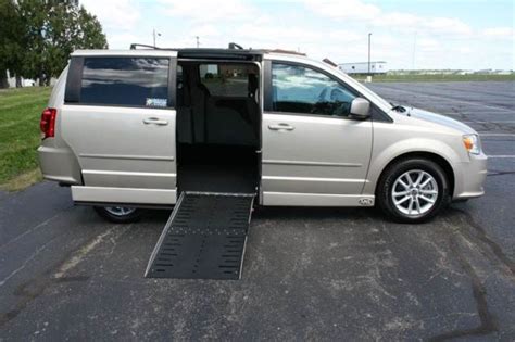 Dodge Grand Caravan Sxt Handicap Accessible Wheelchair Van