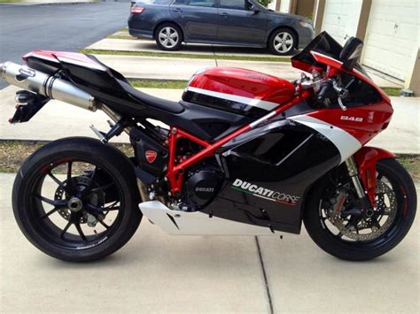 2012 Ducati Superbike 848 Evo Corse - Moto.ZombDrive.COM