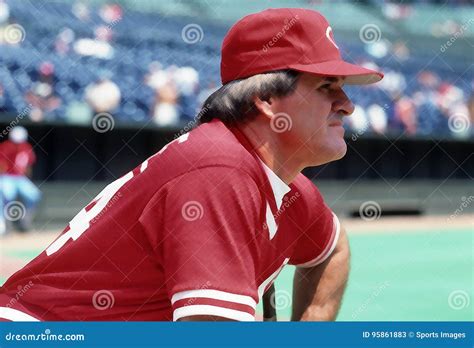 Pete Rose Of The Cincinnati Reds Editorial Stock Photo Image Of Skill