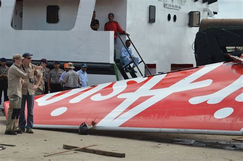 Flight Qz8501 What We Know About The Airasia Plane Crash Bbc News