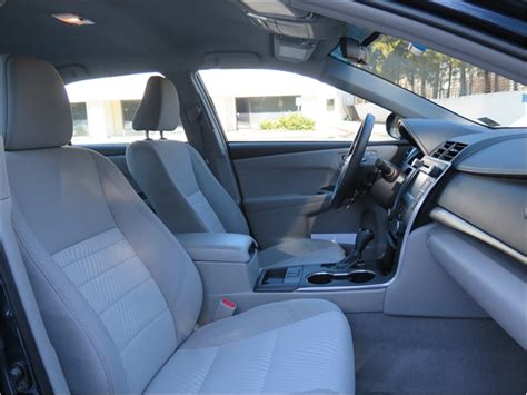 2016 Toyota Camry Hybrid: 78 Interior Photos | U.S. News