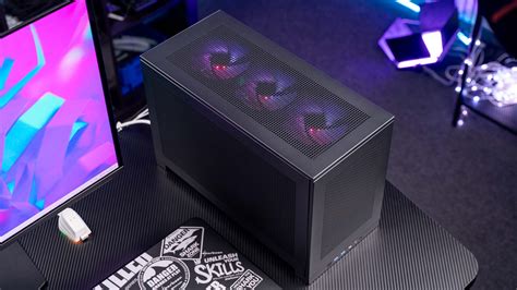 Sharkoon Rebel C Rgb Im Test Schlichtes Itx Case Setzt Komplett Auf Mesh