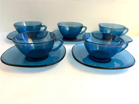 Set Of Five 1960s French Blue Glass Cups Saucers Strichen Antiques