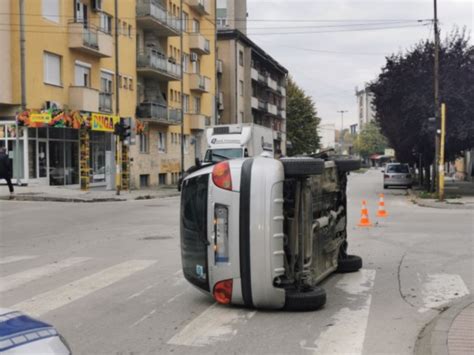 Sudar Na Raskrsnici Nemanjine I Kneza Milo A Od Siline Udara Jedan