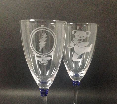 Etched Grateful Dead Glasses Set Of 2 Stealie And Dancing