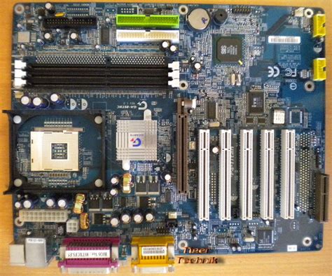 Gigabyte GA 8STXC Rev 1 0 Mainboard Blende Socke