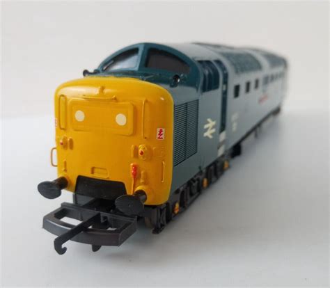 Lima Oo Gauge Class 55 Deltic Locomotive Br Blue Fye 55013 The Black Watch Ebay