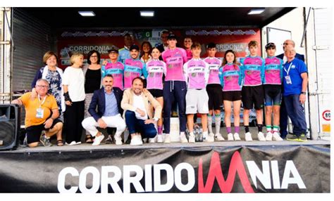 Giro D Italia Ciclocross A Corridonia La Festa Dei