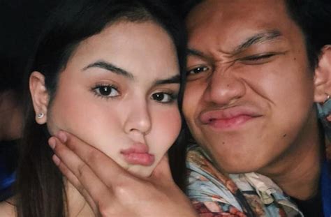 Hot Sexy Edelenyi Laura Bikini Pics