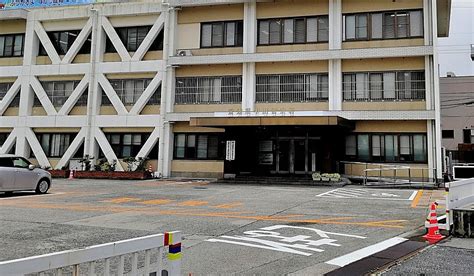 Aichi Alumna de chugakko hiere en el cuello a su compañero de clase