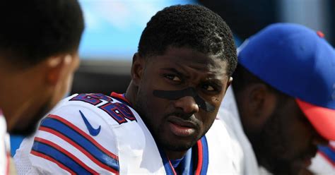 Bills Reggie Bush Crowned Nfls New Negative Rushing Yards Leader