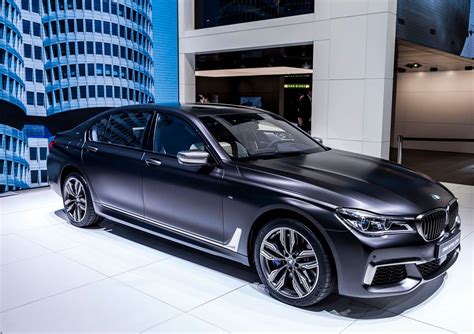 Характеристики Bmw M760li Bmw M760li Xdrive на официальном сайте Bmw Россия