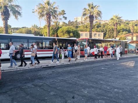 Son Dakika Haberler Zmir Trafi Inde Grev Yo Unlu U Zmir De Metro Ve