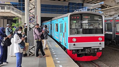 Stasiun Manggarai Lantai Bawah Kompilasi Kereta Dan Krl Commuter Line