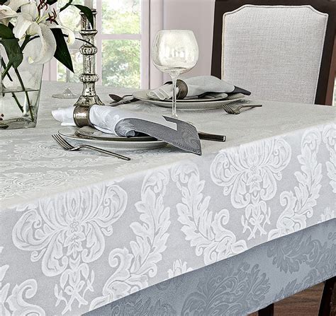 Newbridge Valencia Two Tone Bordered Damask Fabric Napkin Set Wrinkle