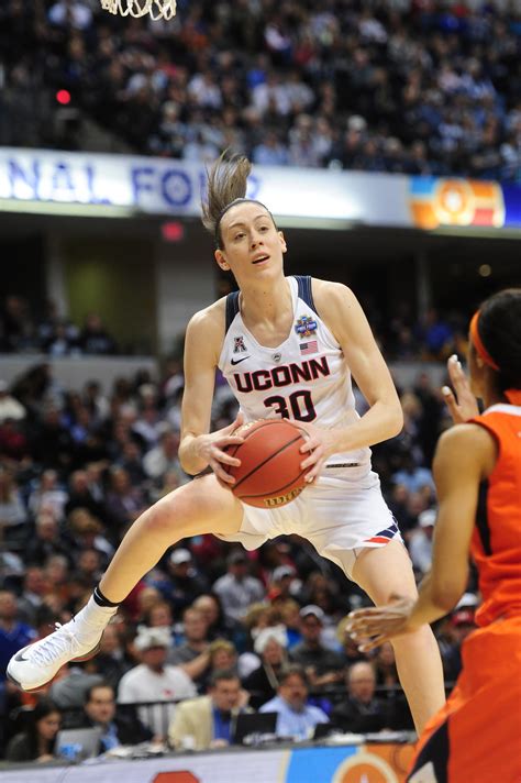 Breanna Stewart Brittney Griner Among 12 Women Named To U S Basketball Team