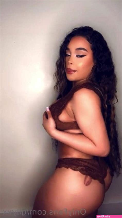 Giselle Lynette Nude Sexy Photos