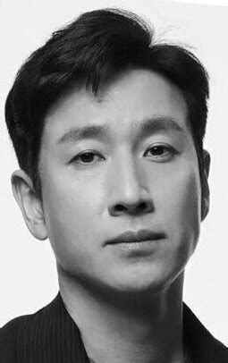 Ли Сон-гюн (Lee Seon-gyoon): фильмы, биография, семья, фильмография ...