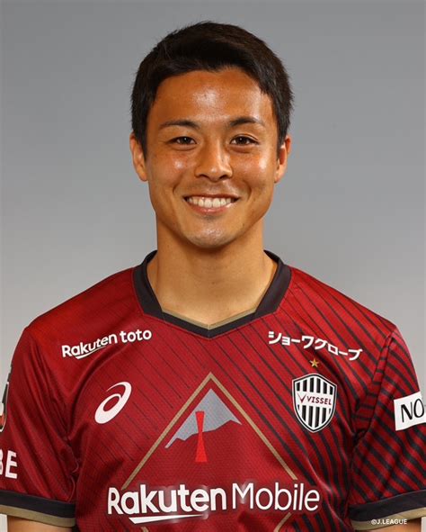 2020 Top Team 16 Mf 齊藤 未月 湘南ベルマーレ公式サイト