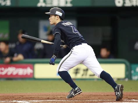 優勝したオリックス不動の1番・福田周平。二軍降格時「中嶋監督からあの言葉がなかったら、今の僕はなかった」 Web Sportiva スポ