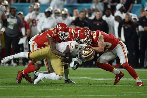 Chiefs Gegen 49ers Wo Ihr Den Super Bowl Zwischen Chiefs Und 49ers