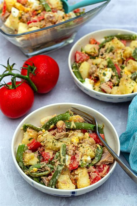 Salade De Pommes De Terre Haricots Verts Thon Oeufs Durs Et Tomates