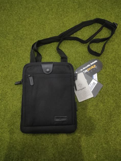 Tas Bodypack Original Fesyen Pria Tas Dompet Tas Selempang Di