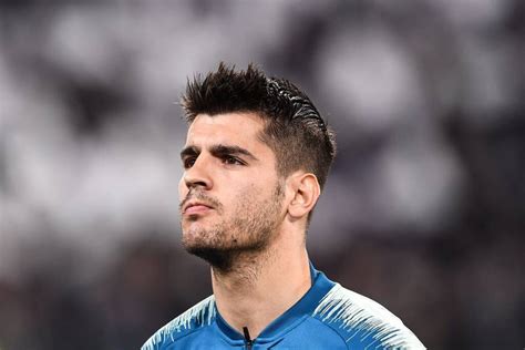 Milan Morata Chiede Tempo Ecco Quando Decider Il Suo Futuro