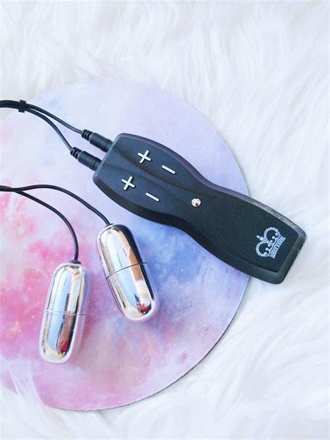 Hot Octopuss Digit Rumbly Finger Vibrator Jett Penis Vibrator Review Super Smash Cache