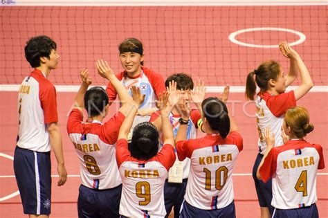 Sepak Takraw Semifinal Putri Beregu Antara Foto