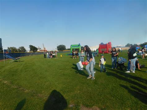 Monte Vistas Back To School Bash Is A Blast The Monte Vista Journal