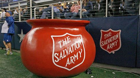 The Salvation Army Kicks Off Th Annual Red Kettle Campaign At